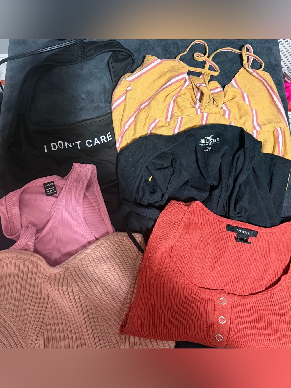 Woman’s Cropped Tops Bundle